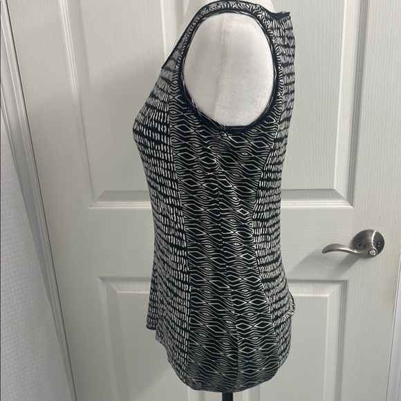 Sigrid Olsen Black & Cream Patterned Women's Top - Picture 2 of 9